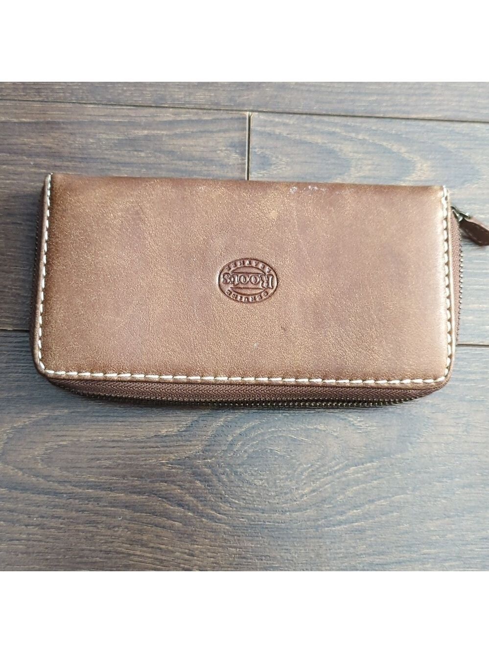 Roots Tribe Zip Around Clutch - Picture 6 of 10